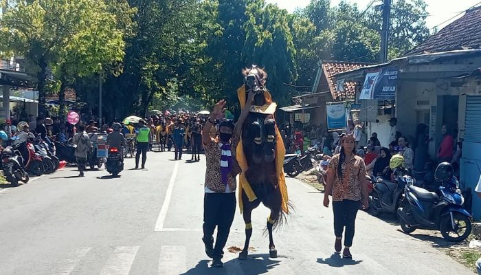Ratusan Jeren Serek Sukses Goyang Sumenep