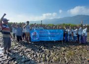 Nelayan Ganjar Gelar Edukasi dan Konservasi Pantai di Jember Nelayan Ganjar Gelar Edukasi dan Konservasi Pantai di Jember