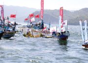 Relawan Des Ganjar Ikut Ramaikan Tradisi Petik Laut Larungan di Kabupaten Malang Relawan Des Ganjar Ikut Ramaikan Tradisi Petik Laut Larungan di Kabupaten Malang