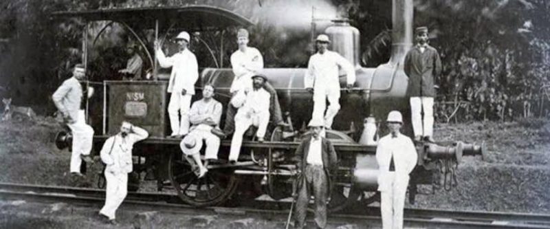 Stasiun kereta api Madura tempo dulu. Saat ini, jalur kereta yang membentang dari Sumenep ke Bangkalan akan direaktivasi. (foto istimewa)
