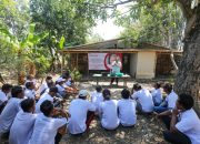 Ganjar Creasi Ajak Warga Lamongan Budi Daya Maggot untuk Jadi Pupuk dan Pakan Ternak Ganjar Creasi Ajak Warga Lamongan Budi Daya Maggot untuk Jadi Pupuk dan Pakan Ternak
