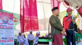 Foto:Kepala Satpol PP Sumenep bersama perwakilan Bea Cukai memberikan Sosialisasi pencegahan rokok ilegal