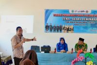 Foto: Anggota PPK Lenteng saat memberikan sosialisasi dihadapan siswa siswi SMAN 1 Lenteng