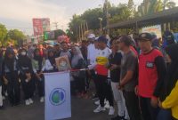 Foto:Sekda Kabupaten Sumenep saat melepas peserta JJS yang digelar oleh MP3S bersama Cabdin Sumenep