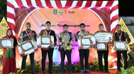 Foto: Foto bersama Bupati Sumenep Bersama Nominator camat dan lurah terbaik 