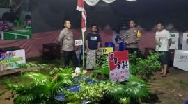 Kapolres Sumenep AKBP Henri Noveri Santoso, mengunjungi TPS 36 unik yang terletak di Desa Kolor, Sumenep