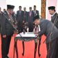 Bupati Sumenep Achmad Fauzi Wongsojudo, melantik dan mengambil Sumpah/Janji Jabatan kepad 5 Pejabat Pimpinan Tinggi Pratama di Pendopo Keraton Agung