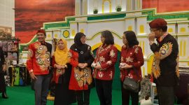 Stand produk UMKM Sumenep, dalam ajang pameran Batik Bordir dan Aksesoris Fair 2024