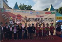 BERJEJER: Para peserta Festival Tan-Pangantanan di Sumenep