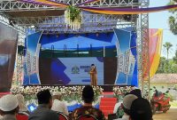 MERIAH: Ketua Yayasan PP Hidayatut Thalibin K. Naufal Mannan, saat membukan kongres II IKAHI