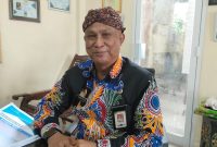GAGAH: Kepala Disbudporapar Sumenep, Moh. Ikhsan, saat ditemui di ruang kerjanya