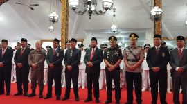 DIKUKUHKAN: Ratusan kepala desa di Kabupaten Sumenep, resmi diperpanjang jabatannya menjadi 8 tahun