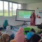 MENJELASKAN: para guru Paud Hi El-Fath yang sedang mempresentasikan program yang ada di sekolah kepada wali murid