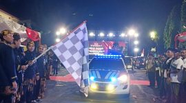START: KPU Sumenep saat membuka Kirab Maskot Si Jalih dan Si Busok untuk menyambut Pilkada Serentak 2024