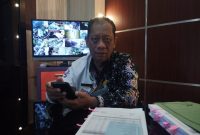 MENJELASKAN: Kepala DKPP Sumenep, Chainur Rasyid, saat ditemui di ruang kerjanya