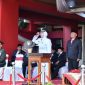 KHIDMAT: Wakil Bupati Sumenep Dewi Khalifah saat memimpin upacara HUT Ke 79 RI