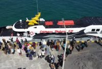 BESAR: Kapal eXpres bahari 8B di Pelabuhan Kalianget, telah resmi beroperasi.