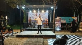 SAMBUTAN: Calon Bupati Sumenep Nomor Urut 02, Achmad Fauzi Wongsojudo, saat menghadiri turnamen Free Fire dan Mobile Legend di Sumenep