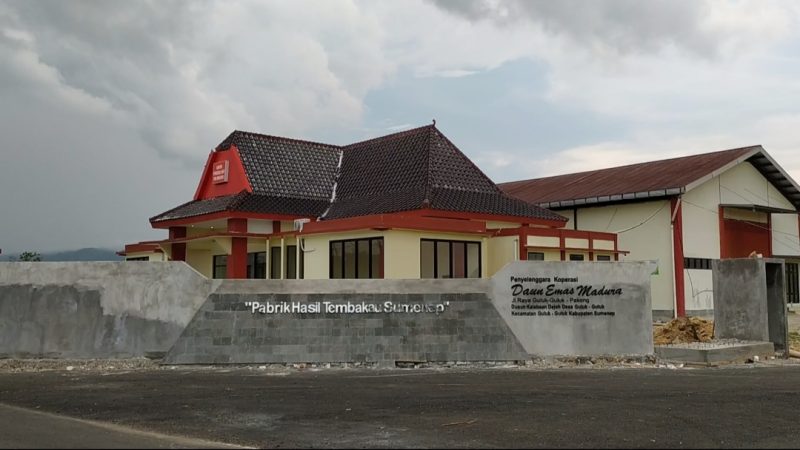 MENDUNG: Gedung KHIT yang berlokasi di Kecamatan Guluk-Guluk Kabupaten Sumenep