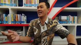 MENJELASKAN: Ketua PD Muhammadiyah Sumenep, Moh. Zeinudin (SandiGT - Seputar Jatim)