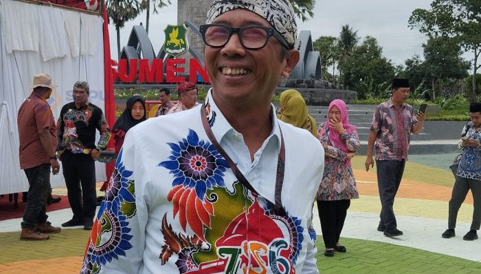 Budayawan Sumenep: Tradisi ‘Nyekar’ Jumat Terakhir Jadi Warisan Budaya yang Tetap Lestari hingga Saat Ini