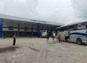Jelang H-1 Lebaran Idul Fitri 1446 H, Jumlah Penumpang di Terminal Arya Wiraraja Alami Penurunan