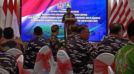 FOKUS: Bupati Sumenep, Achmad Fauzi Wongsojudo memberikan sambutan dalam agenda penandatanganan NPHD dan BAST aset tanah kepada TNI AL di Surabaya (Doc. Seputar Jatim) 