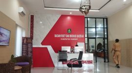 RUANG:  Suasana Kantor BRIDA Sumenep saat karyawan beraktifitas (SandiGT - Seputar Jatim)