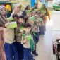 SWAFOTO: Bank BPRS Bhakti Sumekar, usai melakukan sosialisasi dalam peluncuran program Tabungan SimPel kepada anak usia ini (Doc. Seputar Jatim)