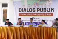 TEGAS: Kepala DPMD Sumenep, Anwar Syahroni Yusuf (tengah), saat menjadi narasumber dalam Dialog Publik Forum Lintas Tokoh (FLT) Giliraja (SandiGT - Seputar Jatim)