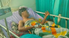 TAK SADAR: Korban kekerasan di Desa Kadur,  menjalani perawatan intensif di rumah sakit (Doc. Seputar Jatim)