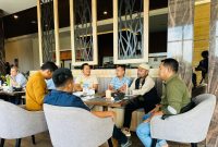 FOKUS: Ketua SMSI Sumenep, Wahyudi Saat Rapat Bersama Pengurus SMSI Se Madura di Hotel Azana Kabupaten Pamekasan (Doc. Seputar Jatim)