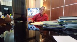 MENJELASKAN: Kepala DKPP Sumenep, Chainur Rasyid saat ditemui di ruangannya (Doc. Seputar Jatim)