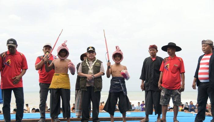 Festival Ojhung Jadi Harapan Ekonomi Baru di Sumenep