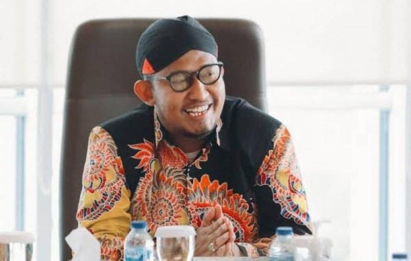 TERSENYUM: Bupati Sumenep, Ahmad Fauzi Wongsojudo (Foto Istimewa)