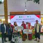 SWAFOTO: Dirut RSUDMA Erliyati, Bupati Sumenep, bersama YOI dan pemateri usai menggelar Seminar Ortopedi di Pendopo Agung Keraton Sumenep (Doc. Seputar Jatim)