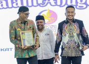 BPRS Bhakti Sumekar Raih Penghargaan Ikon Perbankan Rakyat Berbasis Syariah Digital pada Malam Anugerah SMSI Award 2025 BPRS Bhakti Sumekar Raih Penghargaan Ikon Perbankan Rakyat Berbasis Syariah Digital pada Malam Anugerah SMSI Award 2025