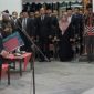 MENGUKUHKAN: Bupati Sumenep, Achmad Fauzi Wongsojudo, saat melantik Pengurus Tim Penggerak Pemberdayaan dan Kesejahteraan Keluarga (TP-PKK) Sumenep Masa Bhakti 2025-2030 (Doc. Seputar Jatim)