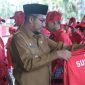 SIAP: Bupati Sumenep Achmad Fauzi Wongsojudo saat melepas ratusan atlet yang siap berlaga di Pekan Porprov Jatim 2025 (Foto Istimewa)