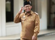 ASN Laki-Laki Wajib Pakai Peci Hitam di Bulan Juni, Bupati Sumenep: Menghormati Jasa-jasa Bung Karno ASN Laki-Laki Wajib Pakai Peci Hitam di Bulan Juni, Bupati Sumenep: Menghormati Jasa-jasa Bung Karno