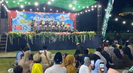 MERIAH: Ribuan masyarakat memadati Festival Hadrah Sumenep 2025 (SandiGT - Seputar Jatim)