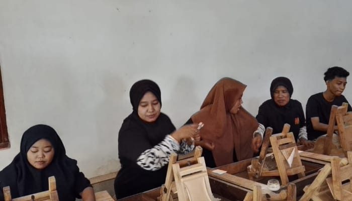 Kehadiran PR Madu Wangi di Sumenep Jadi Angin Segar Bagi Warga Lenteng Barat