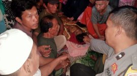 BERDUKA: Pemuda  di Sumenep meninggal dunia saat berenang di pesisir laut (SandiGT - Seputar Jatim)