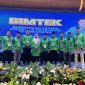 BERDIRI: Anggota Fraksi Partai Kebangkitan Bangsa (PKB) DPRD Sumenep, saat mengikuti Bimtek di Jakarta pada momen Harlah PKB ke-27 (Doc. Seputar Jatim)