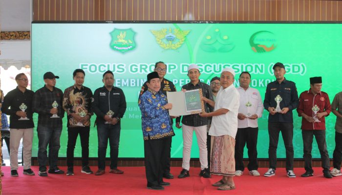 Haji Mukmin Minta Bea Cukai Lakukan Pembinaan kepada Pengusaha Rokok di Sumenep