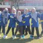 KOMPAK: Tim Putri Utusan Disnaker Sumenep, usai mengikuti lomba jalan kaki pada Lomba HUT RI Ke 80 (Doc. Seputar Jatim)
