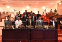 BERDIRI: Suasana saat DPRD Sumenep menguji 11 calon Komisioner Komisi Informasi (Doc. Seputar Jatim)