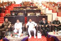 FOKUS: Forkopimda Sumenep saat menghadiri Rapat Paripurna Istimewa di DPRD Sumenep, mendengarkan Pidato Presiden RI Prabowo Subianto (Doc. Seputar Jatim)