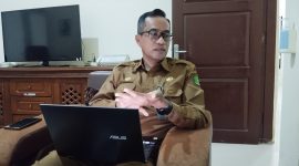 MENJELASKAN: Kepala Brida Sumenep, Beny Irawan saat ditemui di kantornya (SandiGT - Seputar Jatim)