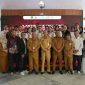 KOMPAK: Kepala Disbudporapar Sumenep, Moh. Iksan saat foto bersama dengan PKC (SandiGT - Seputar Jatim)